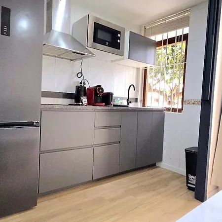 Nogalera Living Comfort Studio, In The Heart Of Near The And Train Station Seasonal Pools By Namaste Elite Torremolinos